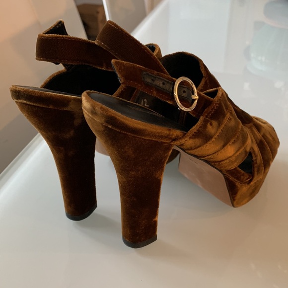 Diane Von Furstenberg heels - size 6.5 - Picture 2 of 6